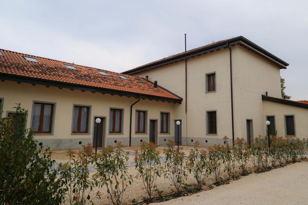 Agriturismo Cascina Della Fontana Lodi Luaran gambar
